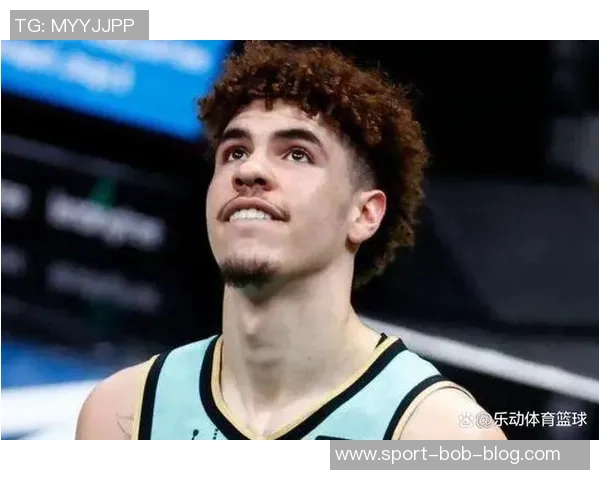 卡里克盛赞赫拉芬贝赫防守纪律性与聪明才智兼备并具备出色传球能力